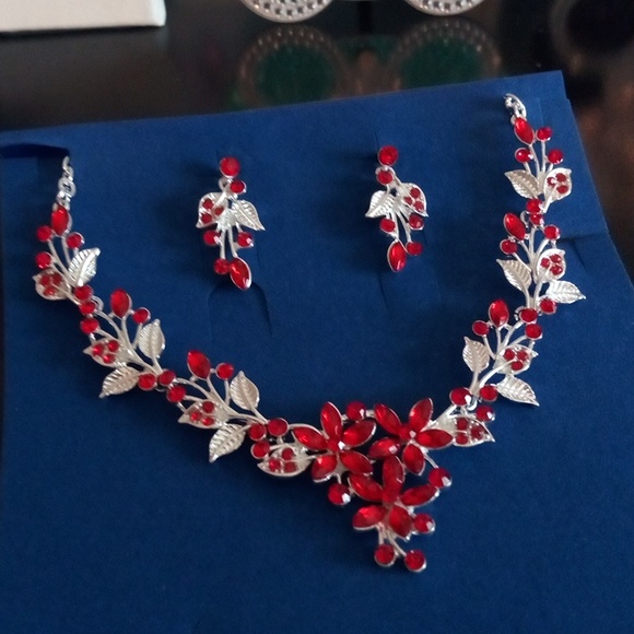 Red Floral Formal Jewelry Set - Picture 2 of 4